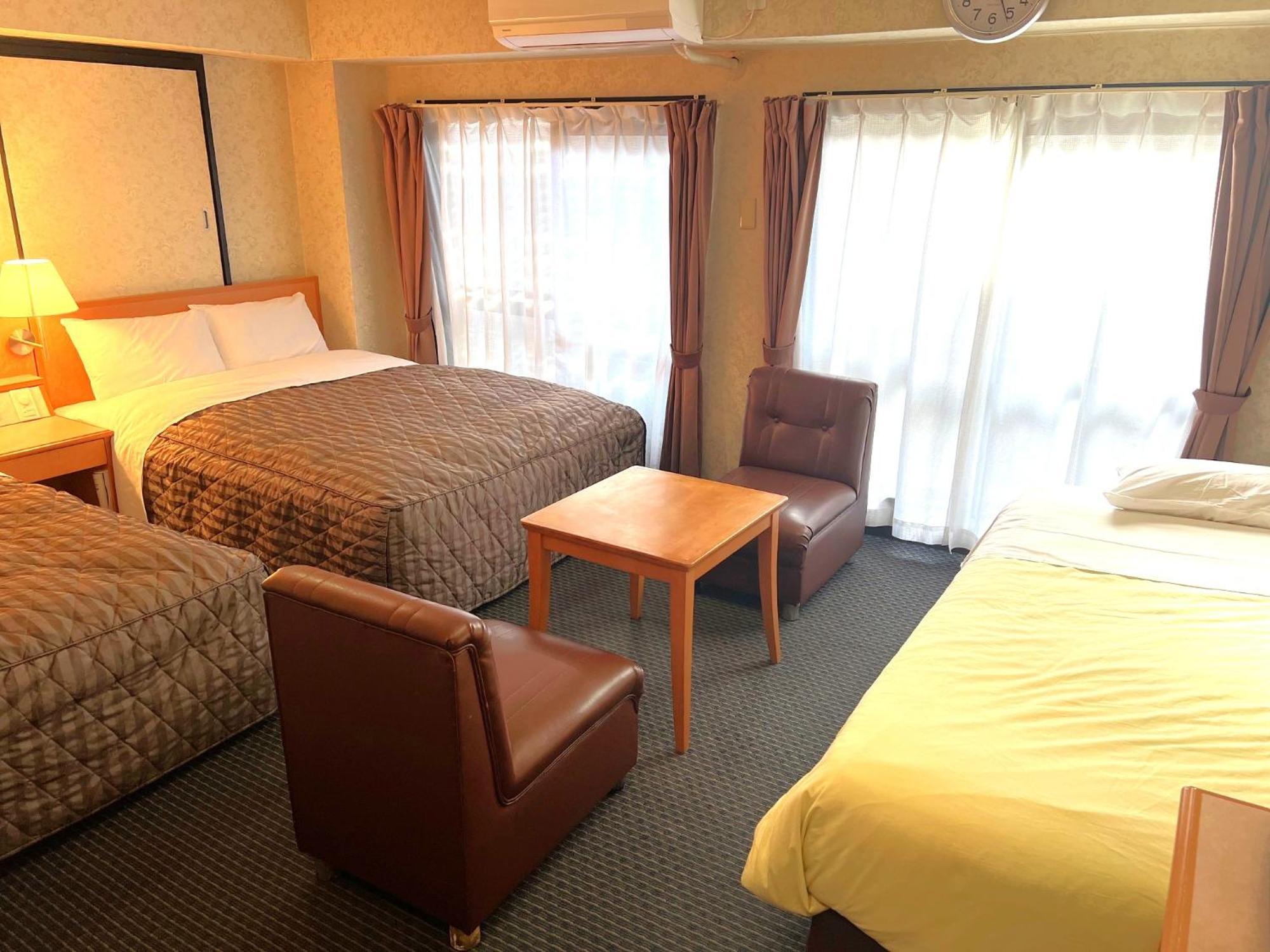 Business Inn Sennichimae Hotel Osaka Exterior foto