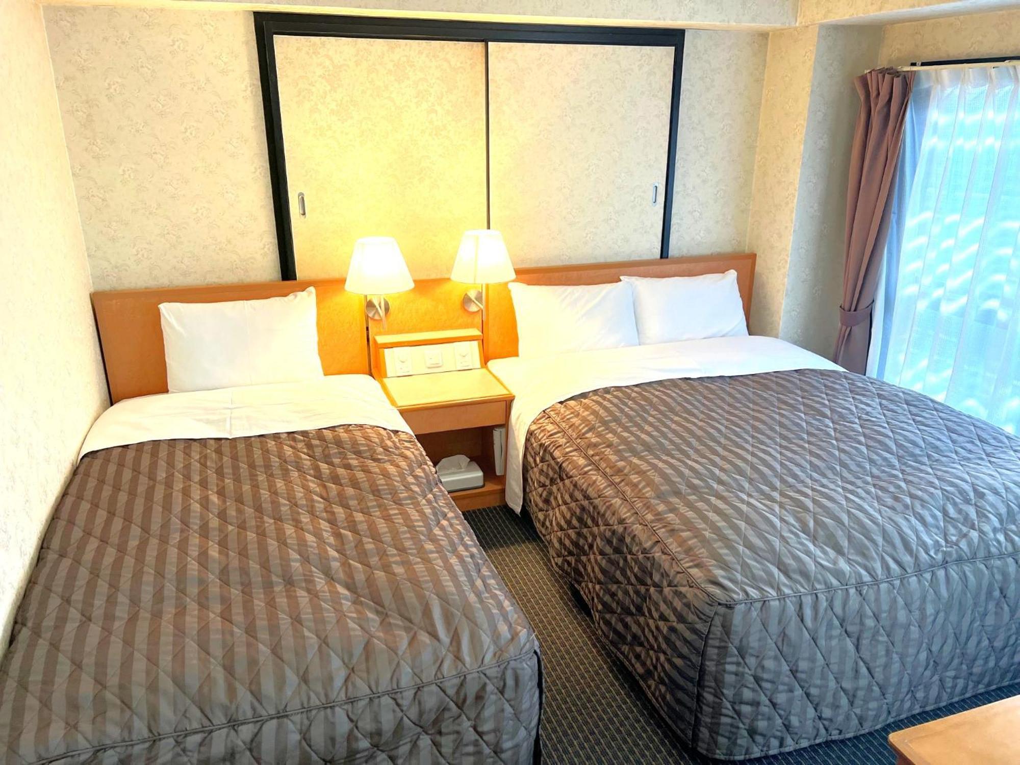 Business Inn Sennichimae Hotel Osaka Exterior foto
