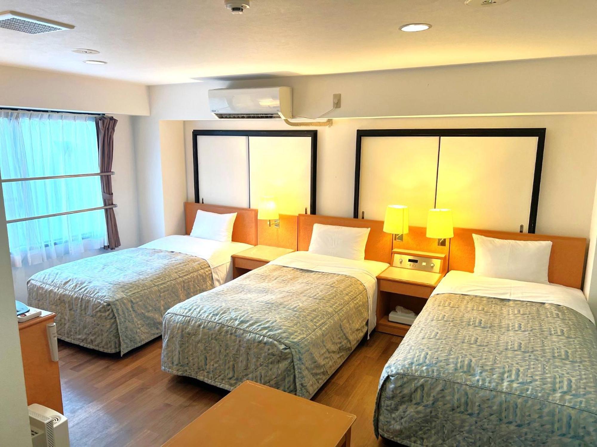 Business Inn Sennichimae Hotel Osaka Exterior foto